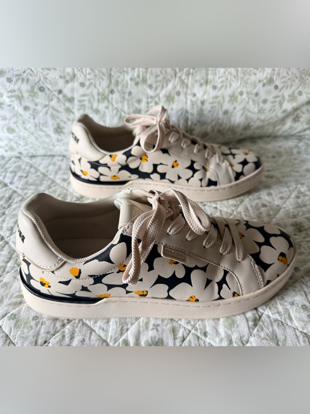 🌸 COACH Lowline Low Top Leather Sneakers (Dramatic Daisy Print) 🌸 - Picture 10 of 15
